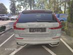 Volvo XC 60 B4 B Plus Dark - 4