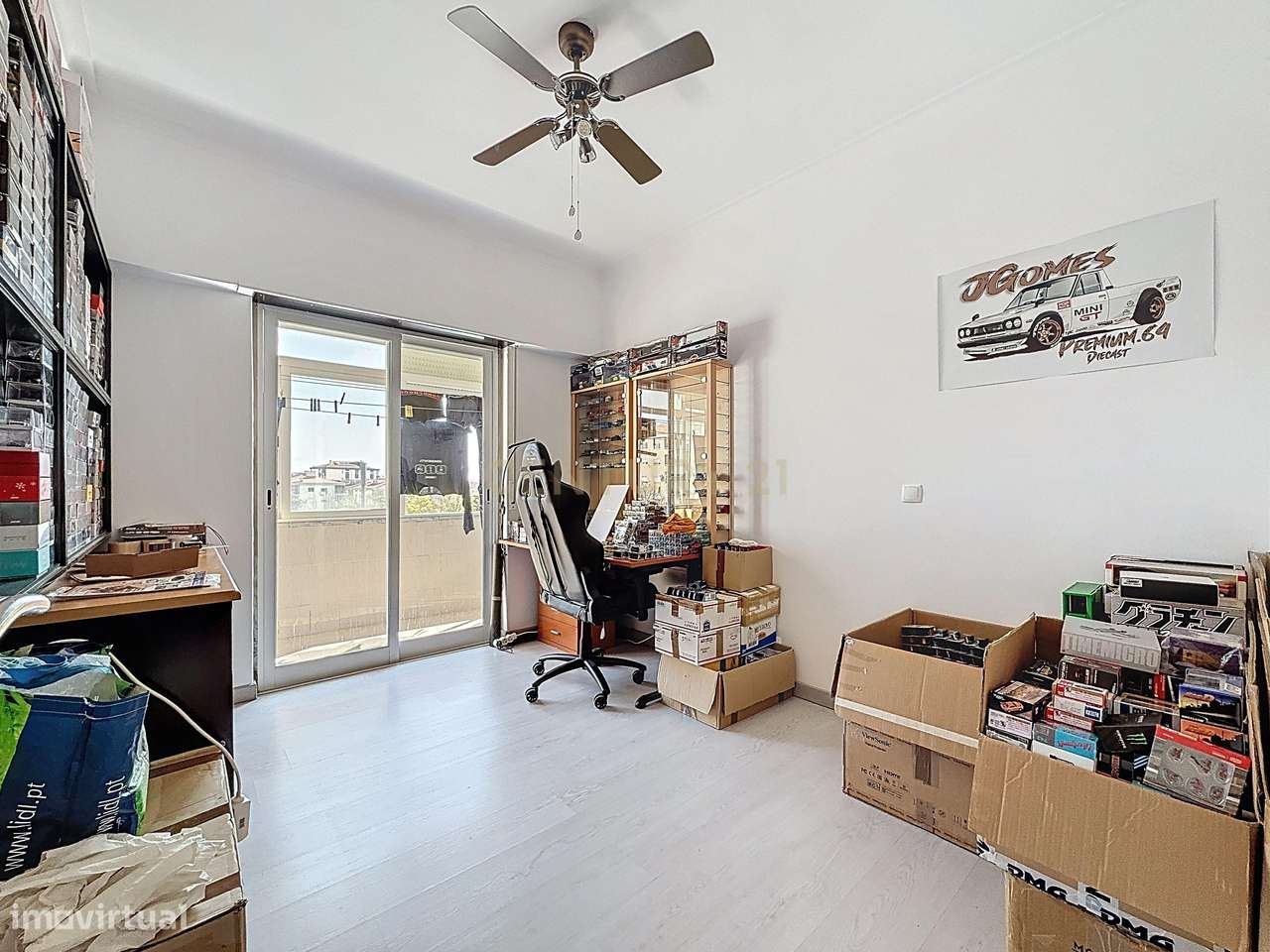 Apartamento T3 em Amora, Seixal - Oportunidade Única!-8
