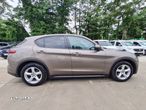 Alfa Romeo Stelvio - 4