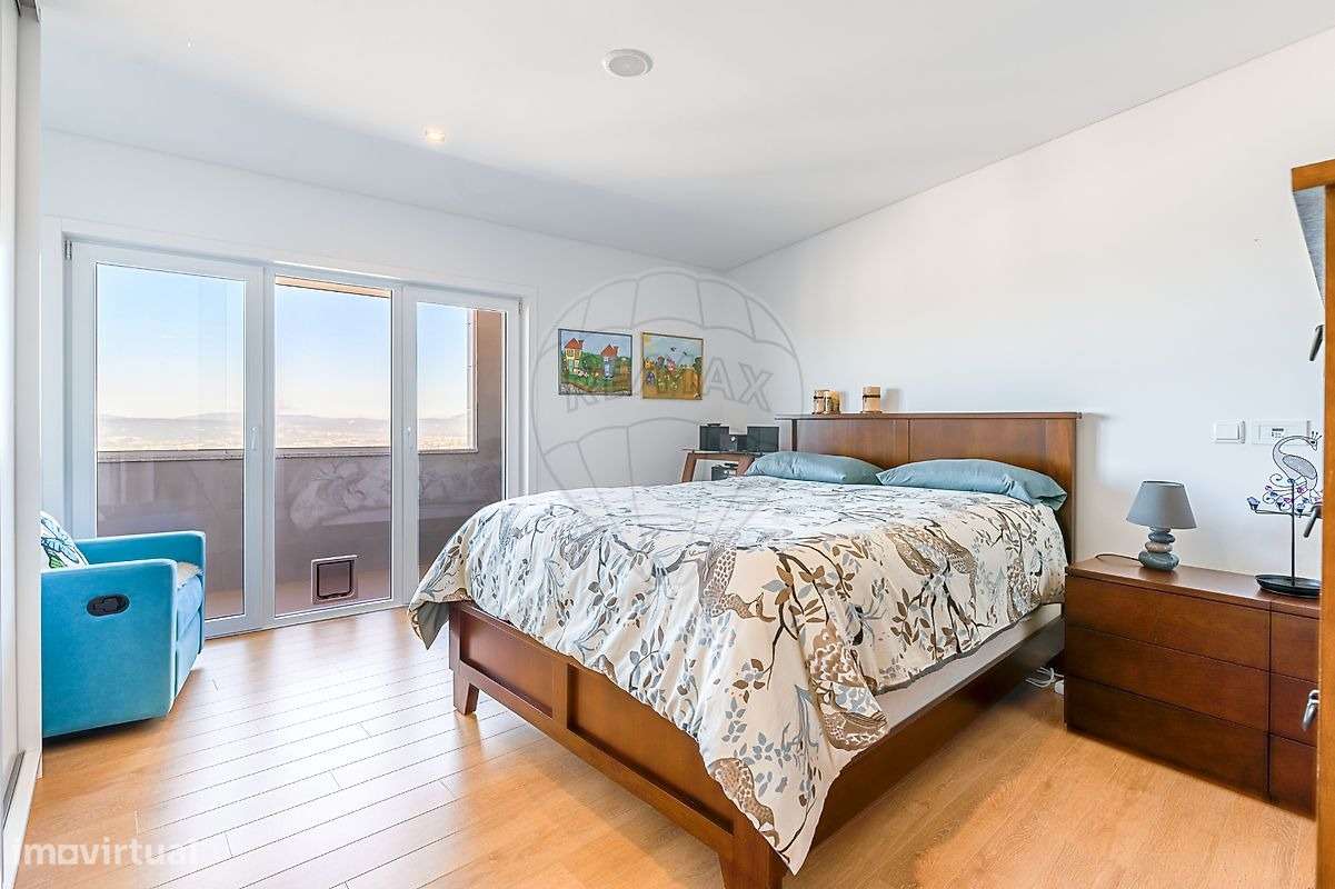 Apartamento T5 de Luxo Penthouse com terraço-15