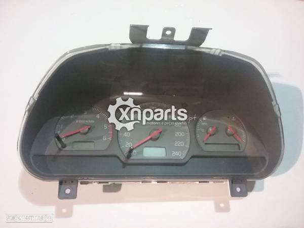 Painel de instrumentos Frente VOLVO V40 V40 Carrinha (VW) (07.1995 - 06.2004) Us... - 1