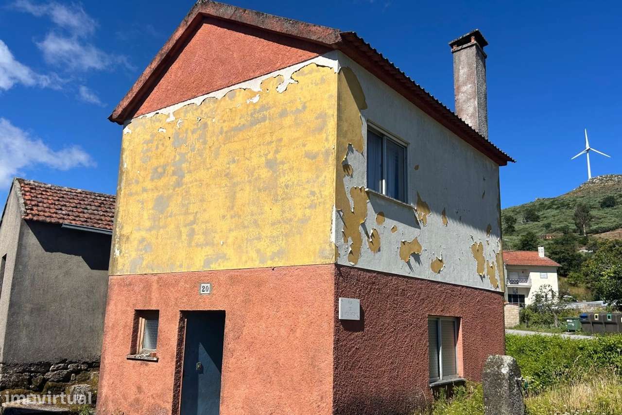 Moradia T3+2, Viseu, Tondela, Caparrosa e Silvares - Grande imagem: 5/37