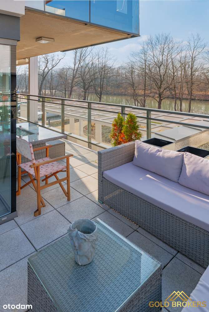 Apartament z widokiem na wodę/Duży taras/Piękne otoczenie-8