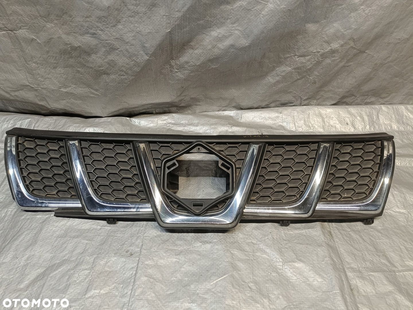 Suzuki Vitara III 15-18r GRILL ATRAPA 72111-60R0 - 1