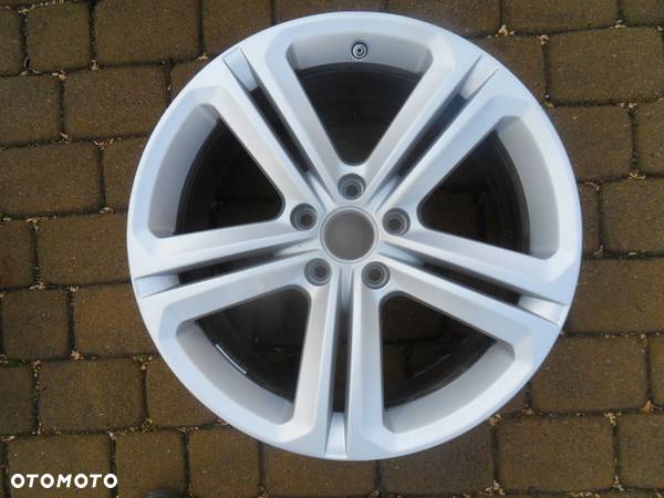 Felga 18'' 5x112 VW 1K8601025R 8x18 ET41 - 3