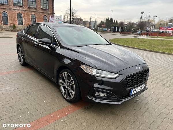 Ford Mondeo 2.0 EcoBoost Titanium - 1