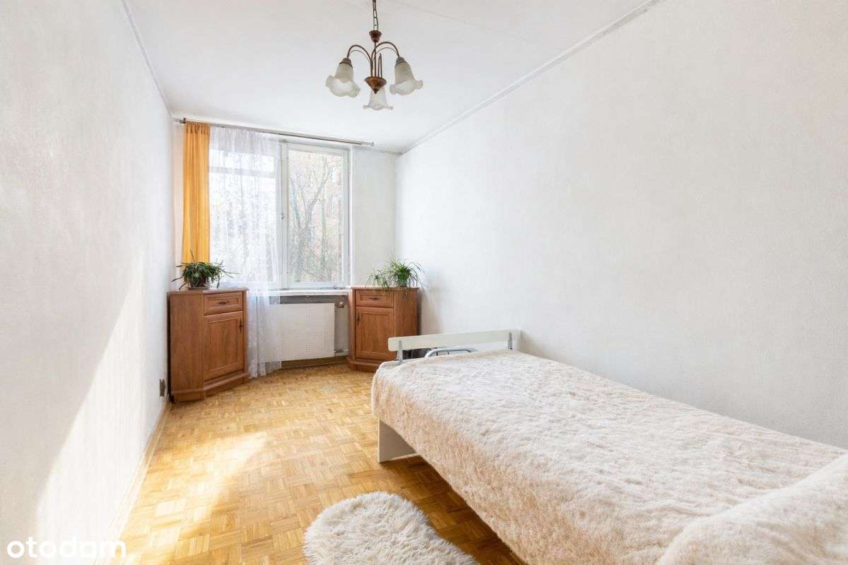 47,39 m² | 3 pokoje | Do remontu | Kamionek-3