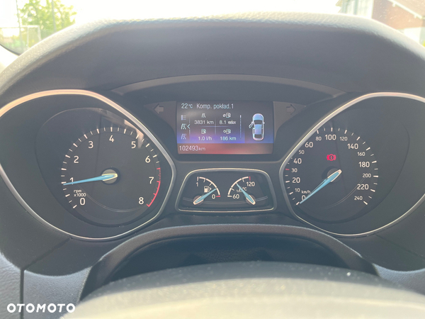 Ford Focus 1.6 SYNC Edition - 16