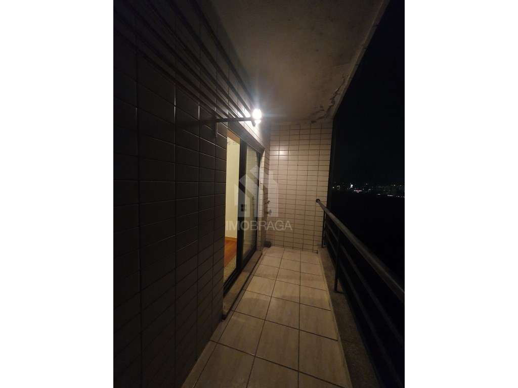 Venda Apartamento T2 Mobilado e Equipado em Lomar, Braga-14