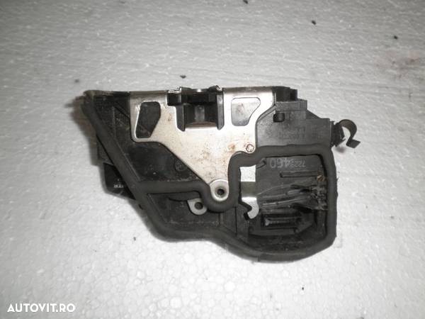 Incuietoare Broasca stanga/ Dreapta Spate  BMW F10, E70, E71, E90 7229460 - 2