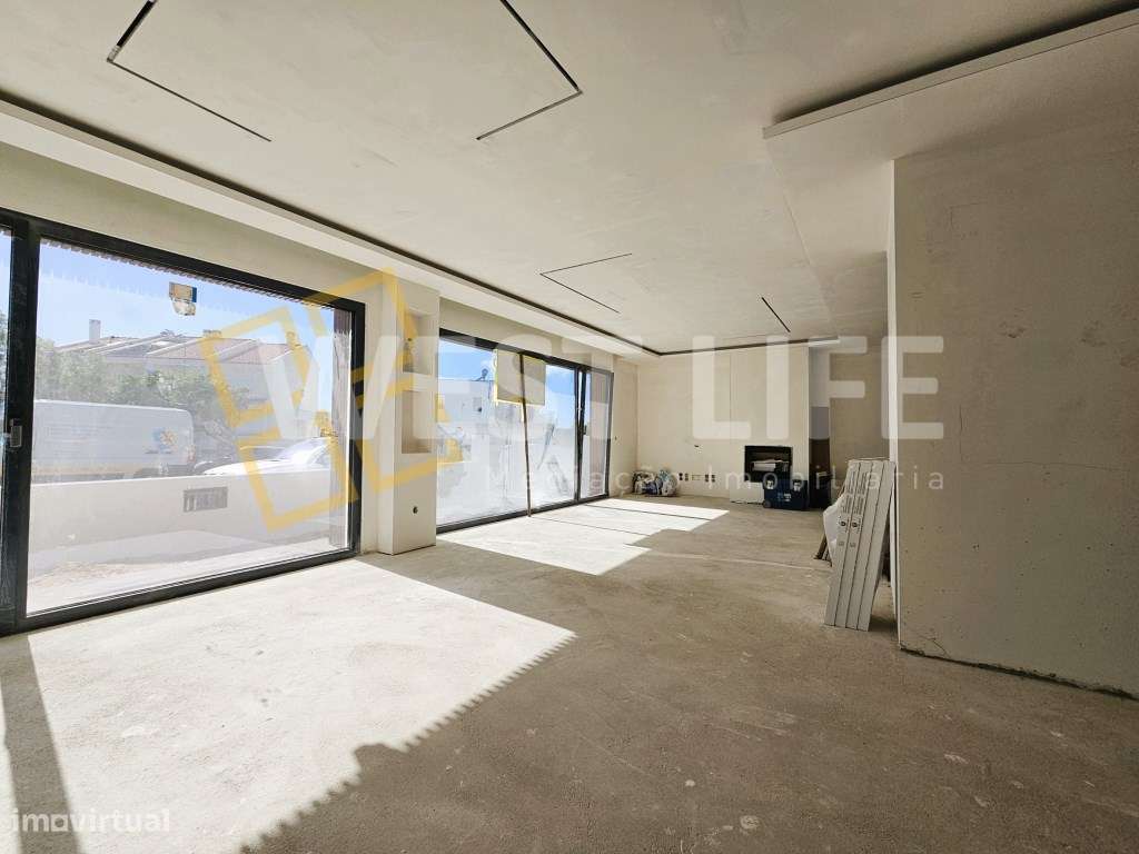 Arquitetura Contemporânea - NOVA - Moradia T4 com três suítes junto... - Grande imagem: 4/18