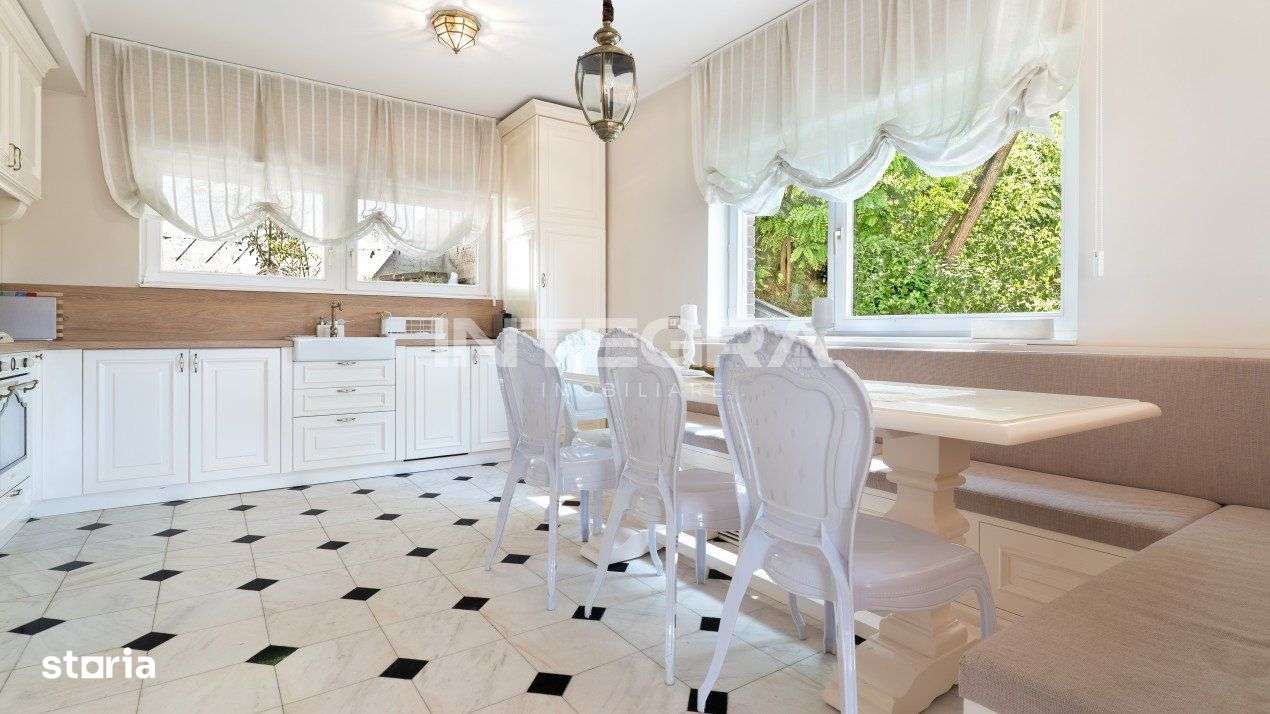 Lux Mediteranean si Priveliste de Poveste, langa Parcul Central din Cl-12