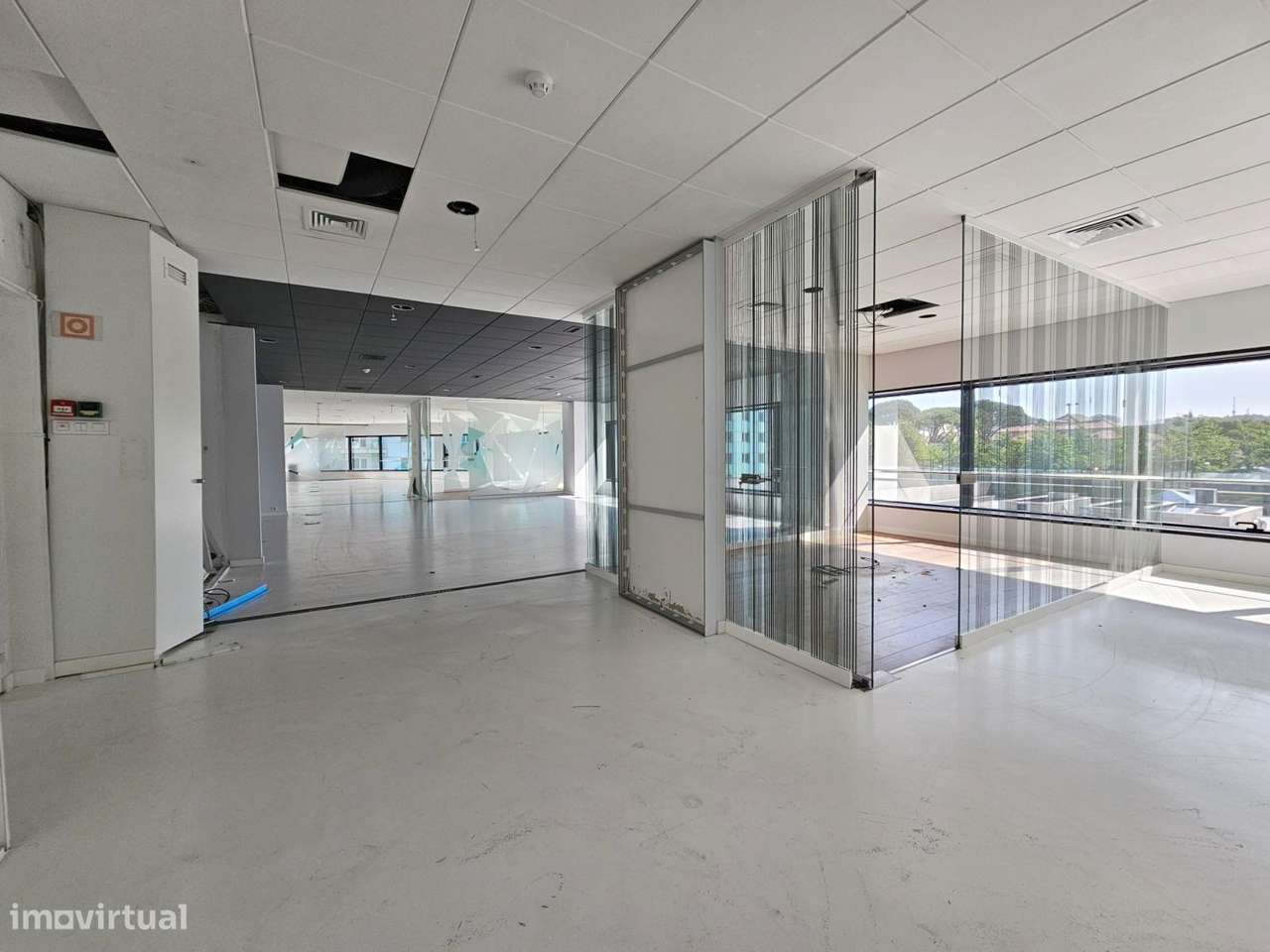Escritório Lisboa Arrendamento | 455 m2 | Edifício Bolsa de Valores - Grande imagem: 2/15