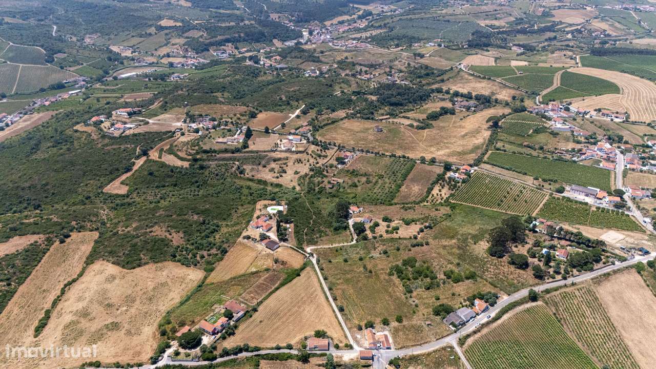 Oportunidade Única de Investimento em Terreno com Potencial Agrícola e-9