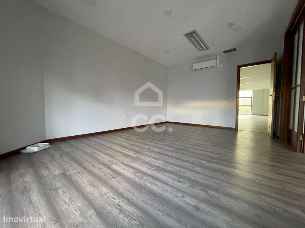 Espaço Comercial no Centro de Santo Tirso - Licenciado para Escritó...-10