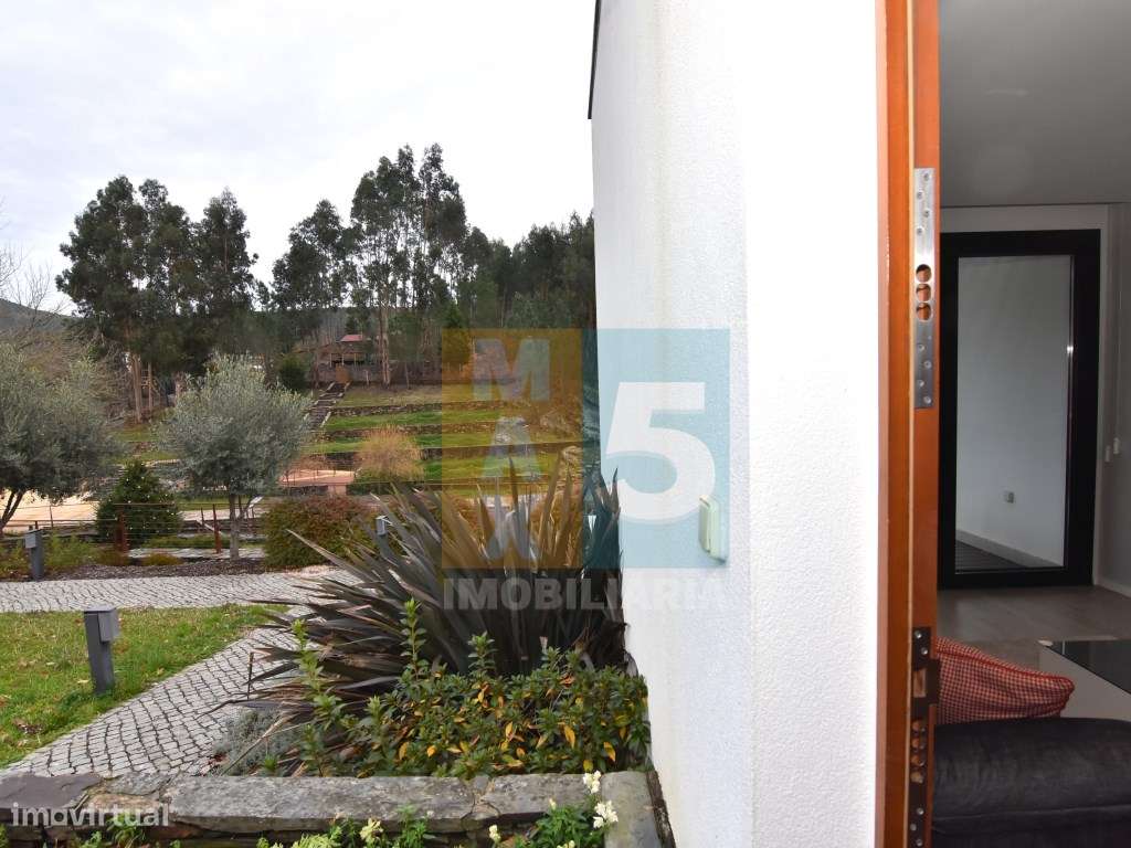 Villa com 4 moradias junto Praia Fluvial de Poço Corga - Castanheir...-10