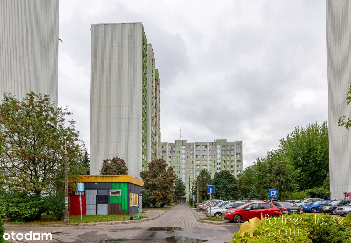 Ustawne mieszkanie z zamknięta kuchnią z oknem-16