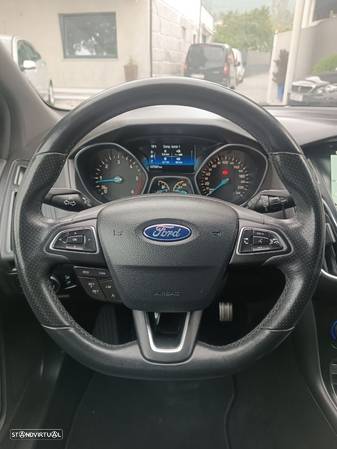 Ford Focus 1.5 TDCi EcoBlue ST-Line - 11