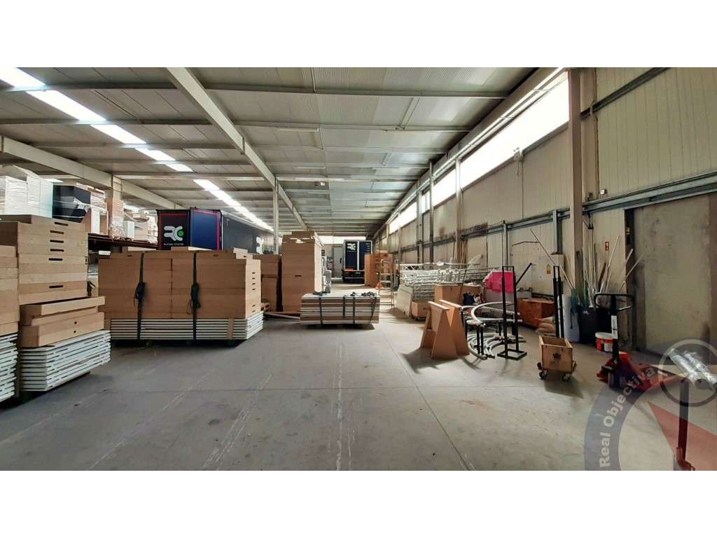 Armazém com amplo terreno, Vila do Conde - Grande imagem: 3/15