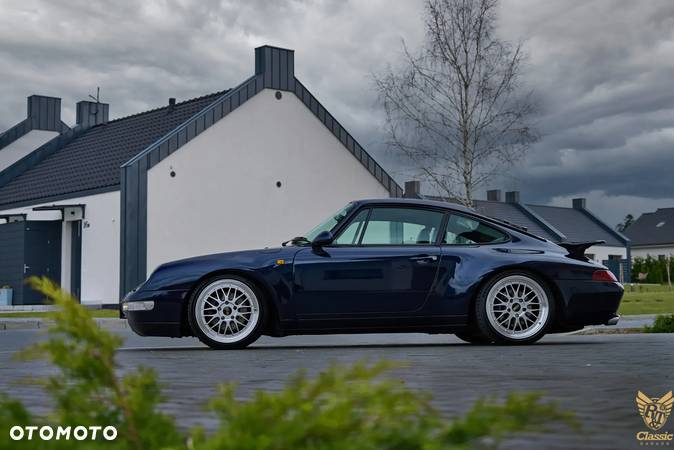 Porsche 911 Carrera - 26