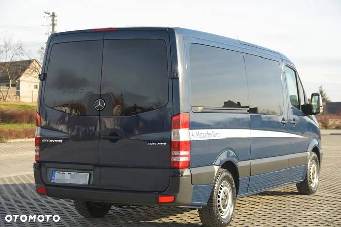 Mercedes-Benz Sprinter - 5