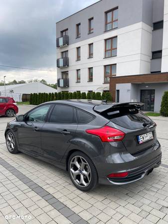 Ford Focus 2.0 EcoBoost ST - 5