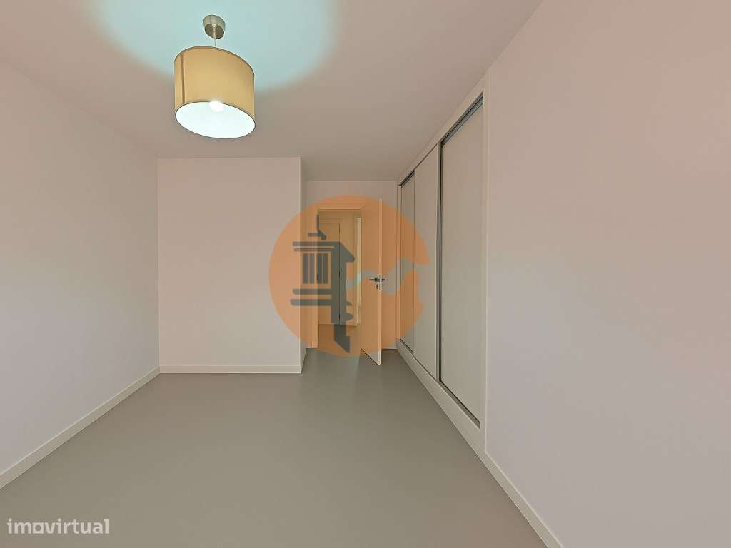 Apartamento T2 com 2 WC no centro Vila Real de Santo António R/chão... - Grande imagem: 3/29