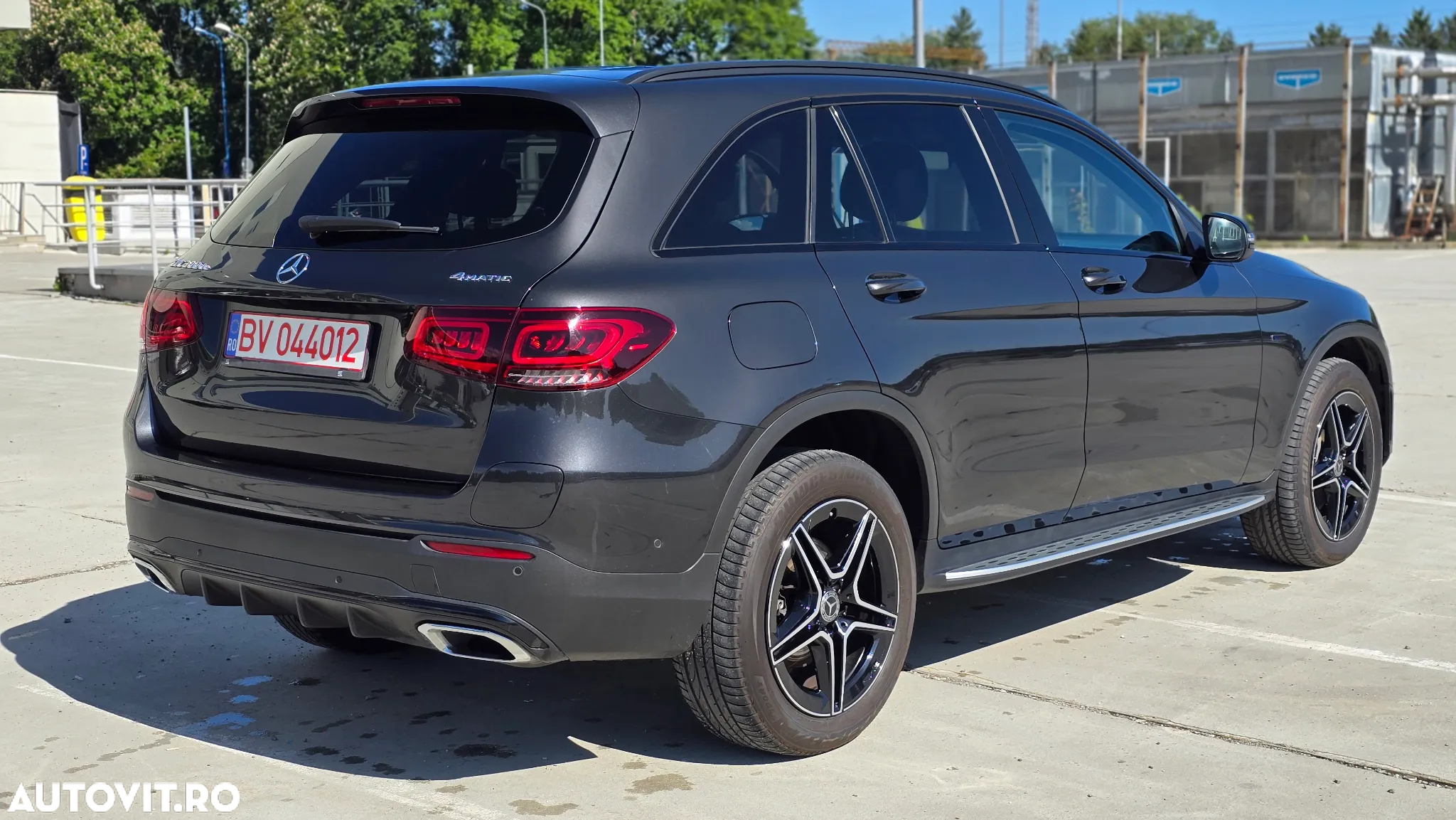 Mercedes-Benz GLC 300 de 4Matic 9G-TRONIC AMG Line - 17