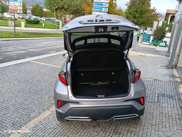 Toyota C-HR 2.0 Hybrid Square Collection - 10