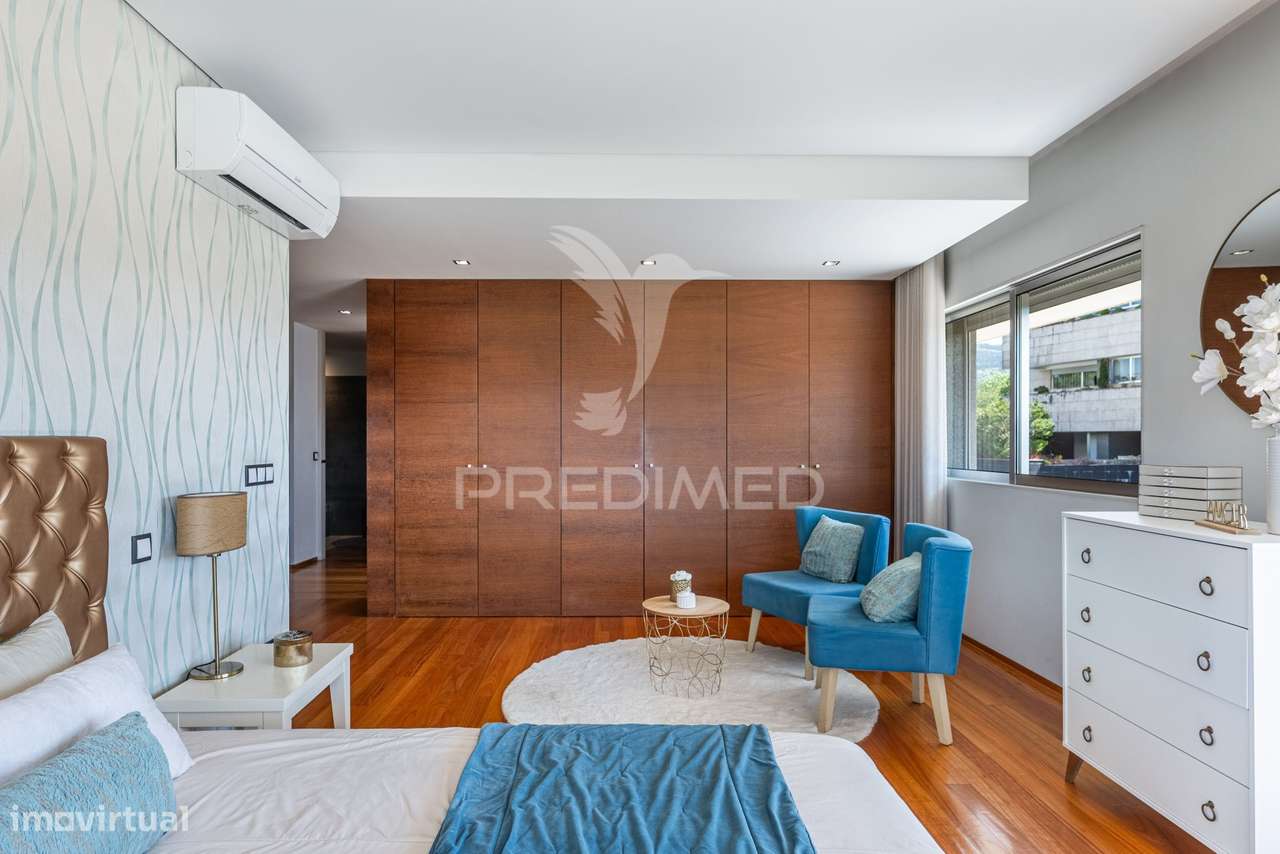 Exclusivo T3 de Prestígio em Urgezes – Luz, Sofisticação e Espaço S...-15