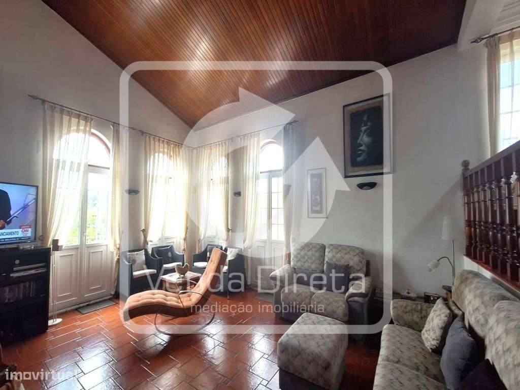 Moradia V6 com anexo T2 com terreno de 7.480 m2 em Arruda dos Vinho...-7