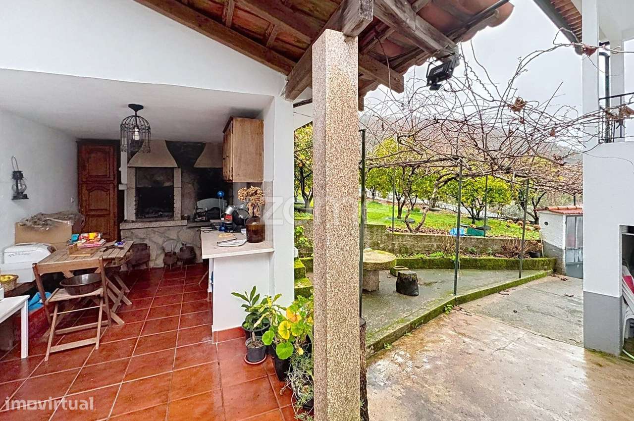 Moradia com Alma, Sol e Natureza — Um Refúgio Perfeito para Viver-31