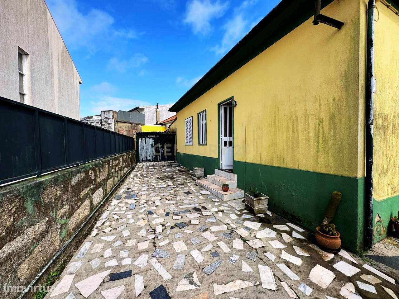 Moradia T2 - Oportunidade de Investimento – Imóvel Arrendado com Rendi - Grande imagem: 3/12