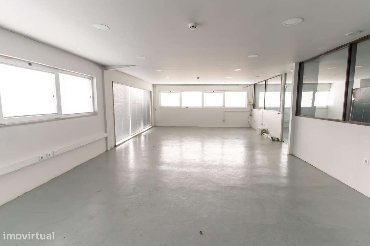 Pavilhão com 2 frações autônomas-13