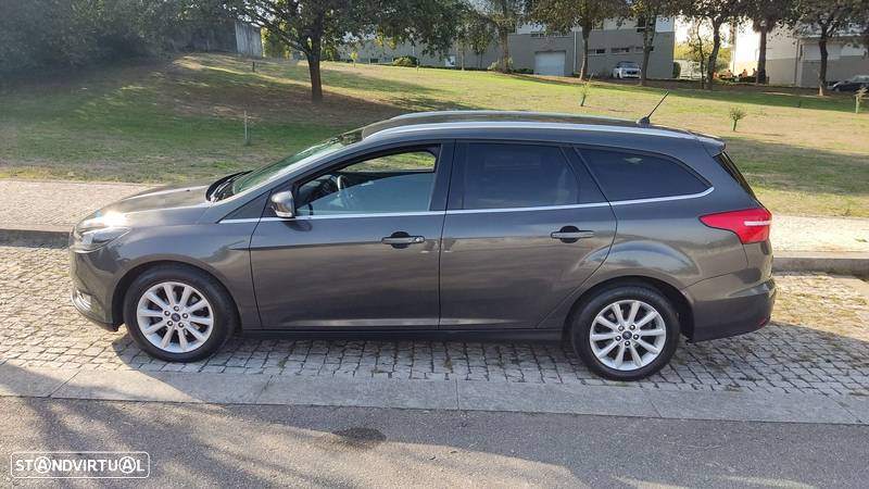 Ford Focus SW 1.0 EcoBoost Business - 19