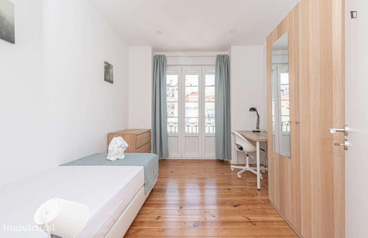 Quarto - localizado em Alcântara Lisbon - Grande imagem: 4/6