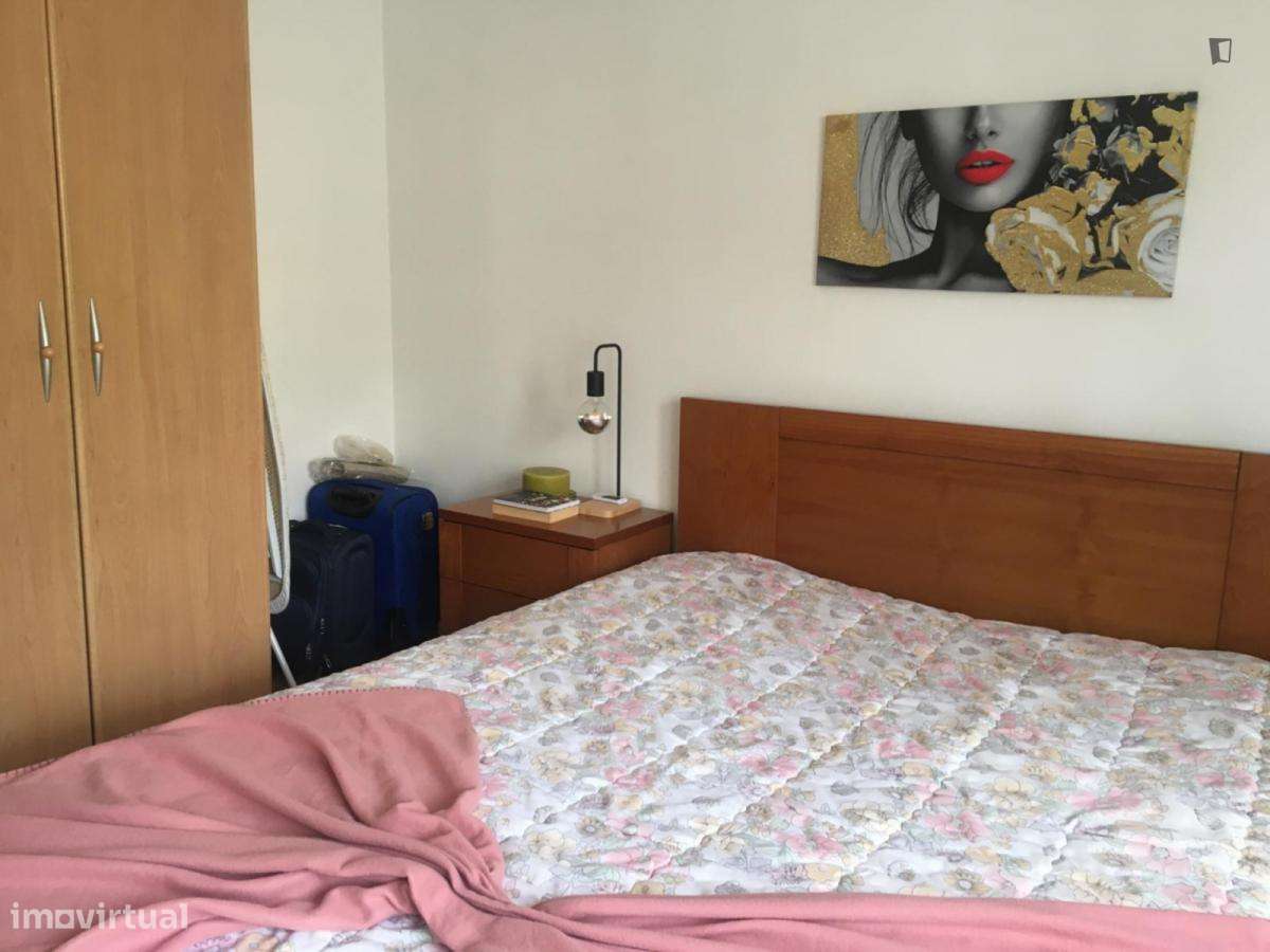 Quarto - localizado em Lisbon - Grande imagem: 4/8