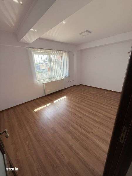 Apartament 2 camere vis a vis de spitalul vechi direct proprietar - Imagine principală: 4/8