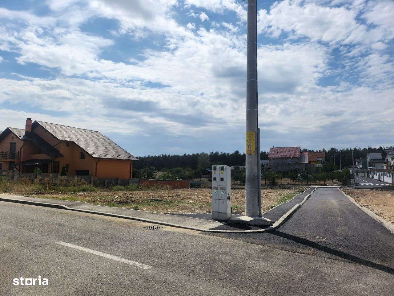 Teren intravilan de vanzare Tancodrom-0