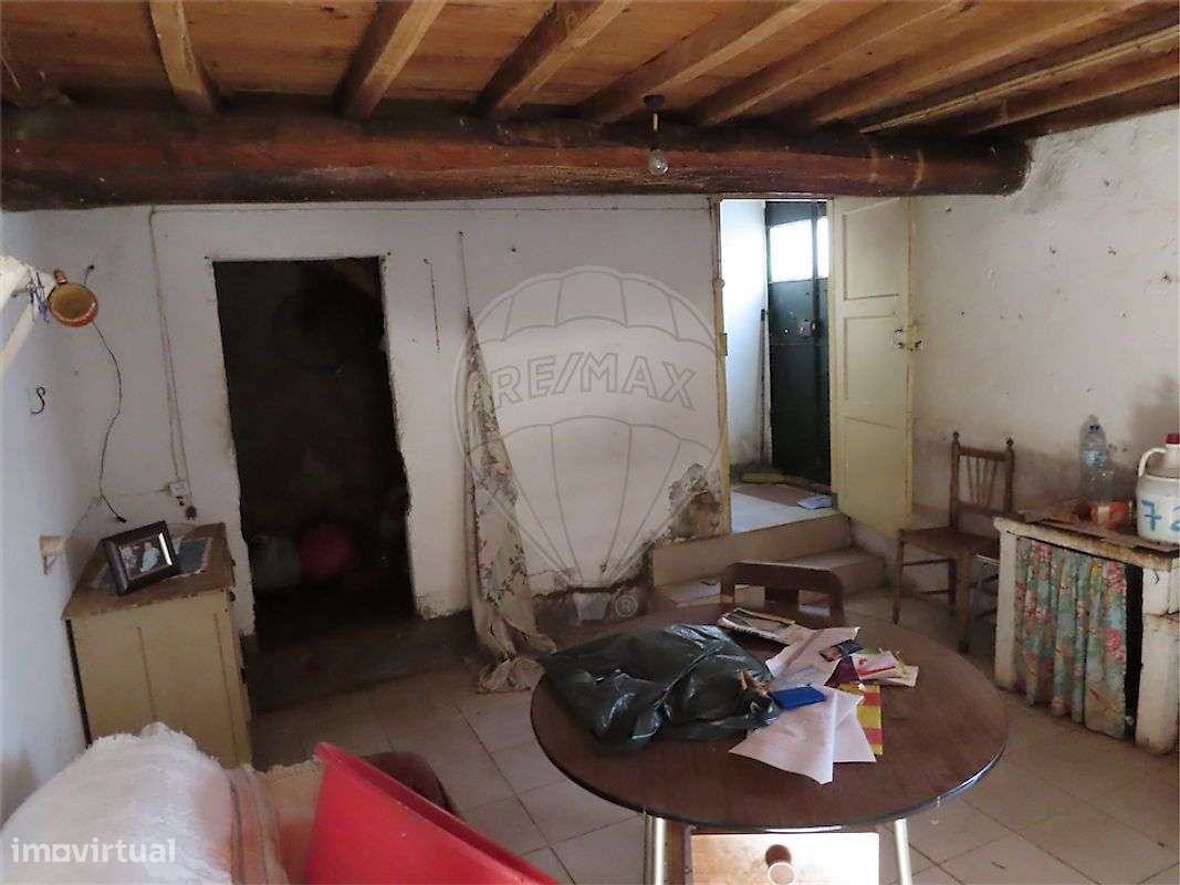 Moradia T2 para venda-9