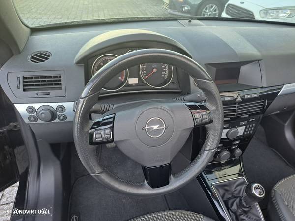 Opel Astra Cabrio TwinTop 1.9 CDTi - 9