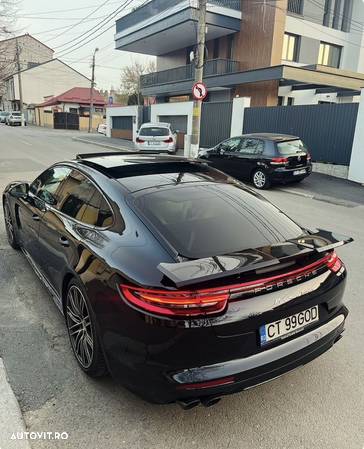 Porsche Panamera Turbo - 16