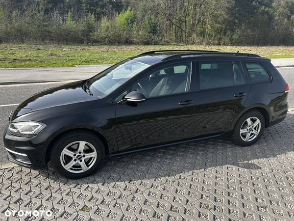 Volkswagen Golf - 5