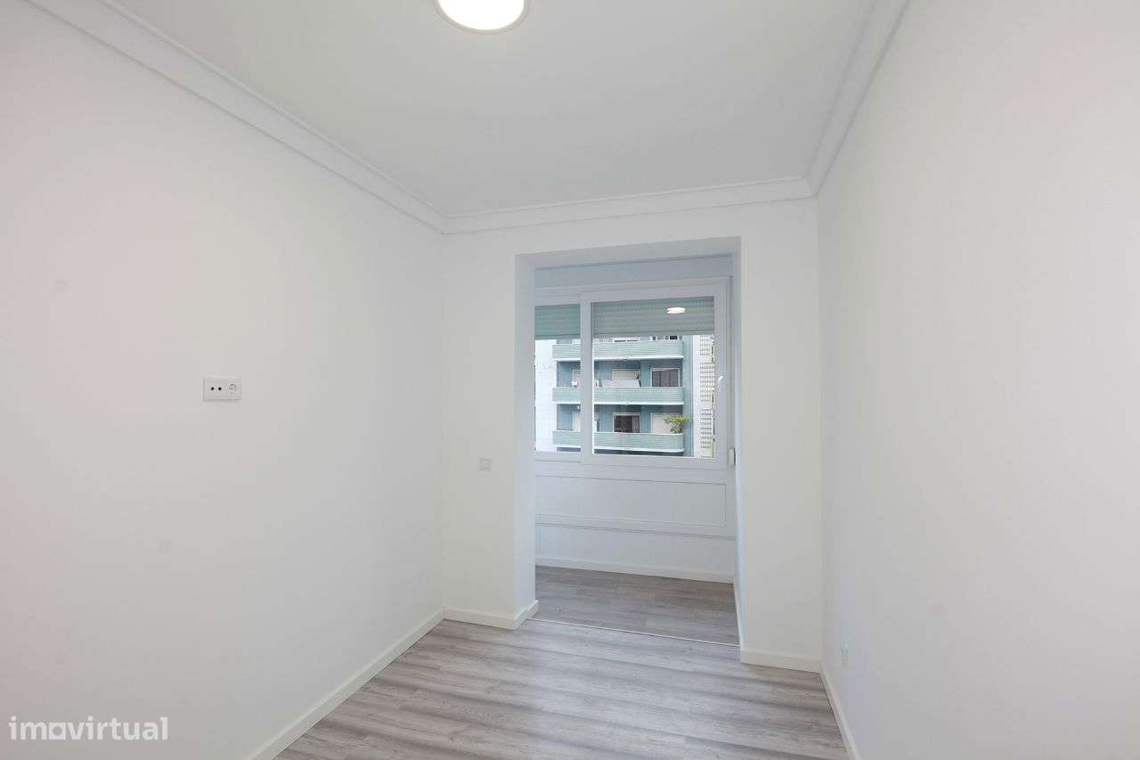 T1 totalmente remodelado, junto ao Jardim Constantino (PM6533) - Grande imagem: 2/17