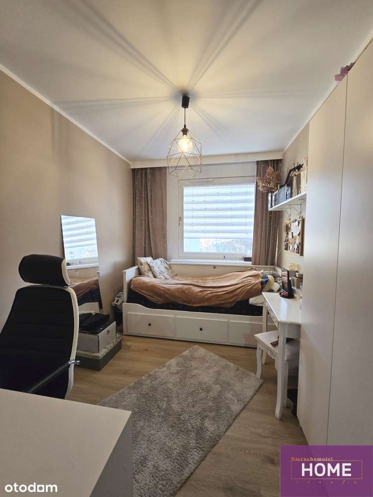 Na sprzedaż 2 poziomowe mieszkanie 5 pokoi-1