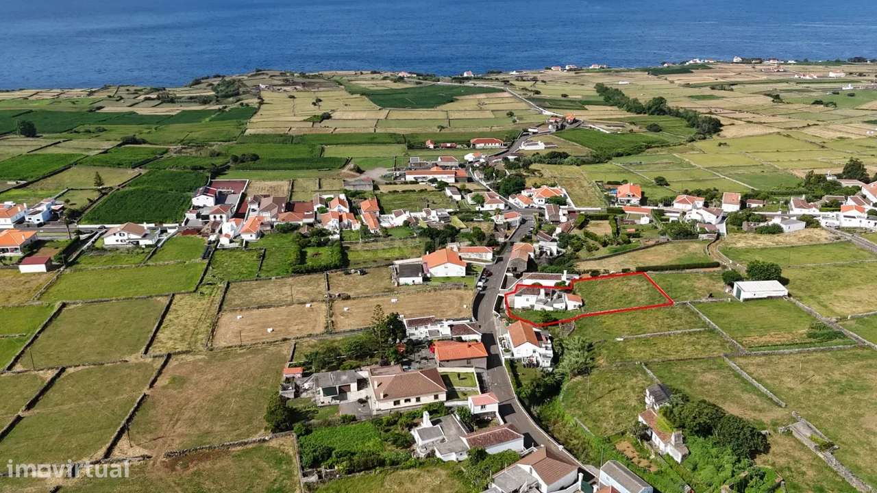 Casa T3 em Cinco Ribeiras, Angra do Heroísmo - 165.000€-7