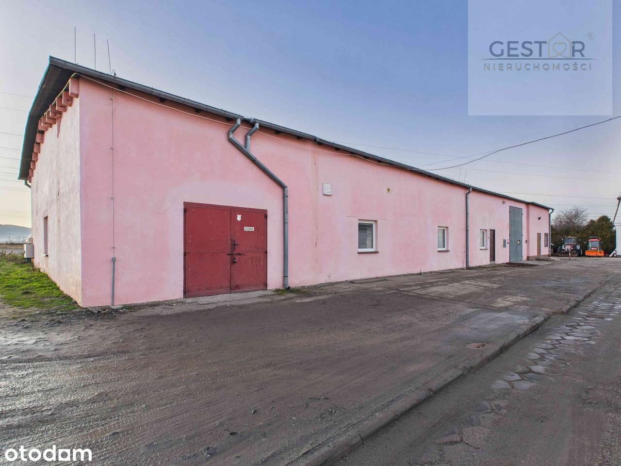 Kompleks hal produkcyjno-magazynowych z biurami – gotowy do inwestycji-1