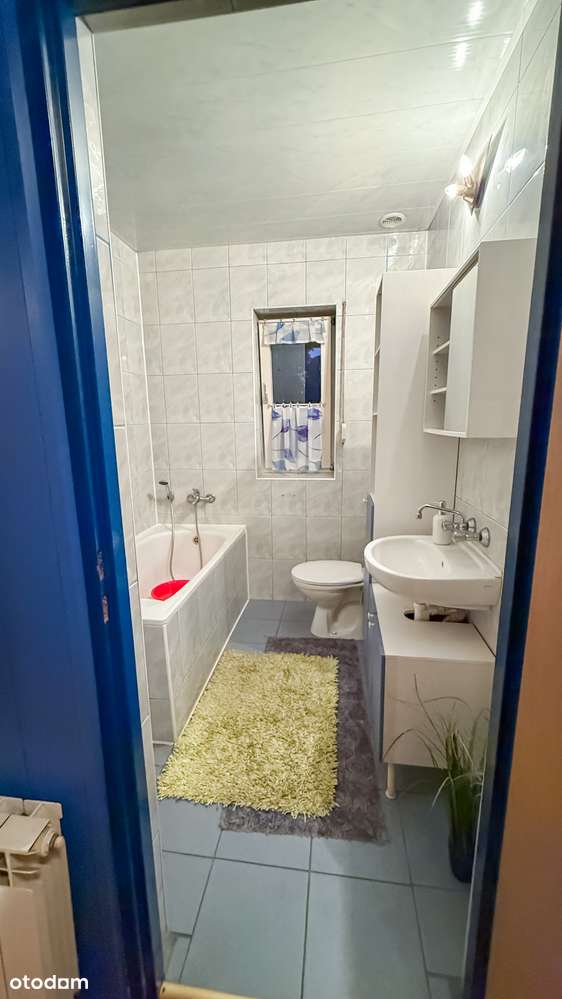 Dom pod samym Kołem z dużą działka, garażami i letnia kuchnia.-12