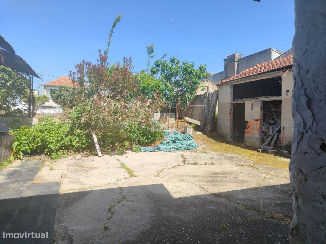 Moradia para restaurar  com terreno para construção em Nariz-19