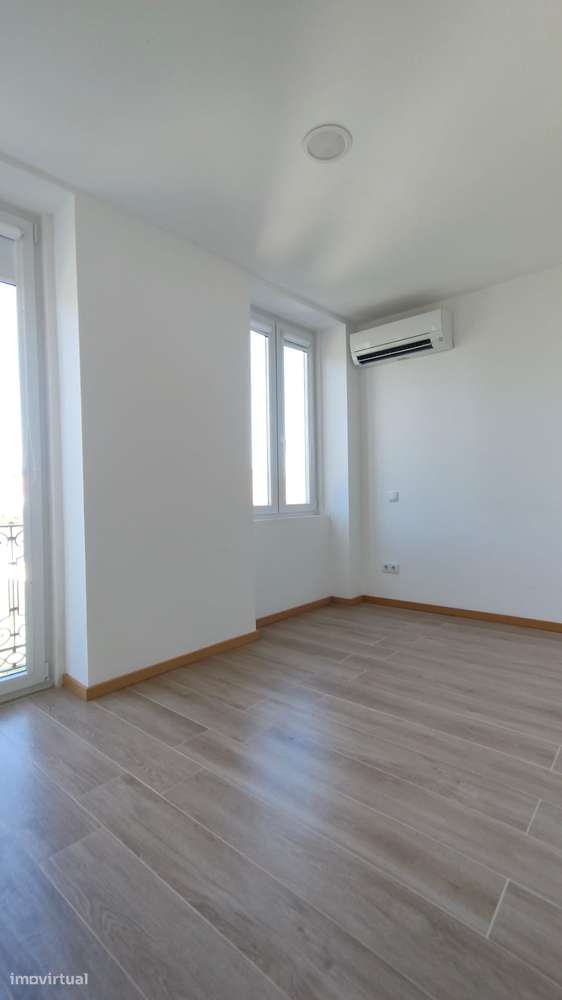 Apartamento T2 na Rua Comendador Inácio Sousa, 35 - Grande imagem: 2/11